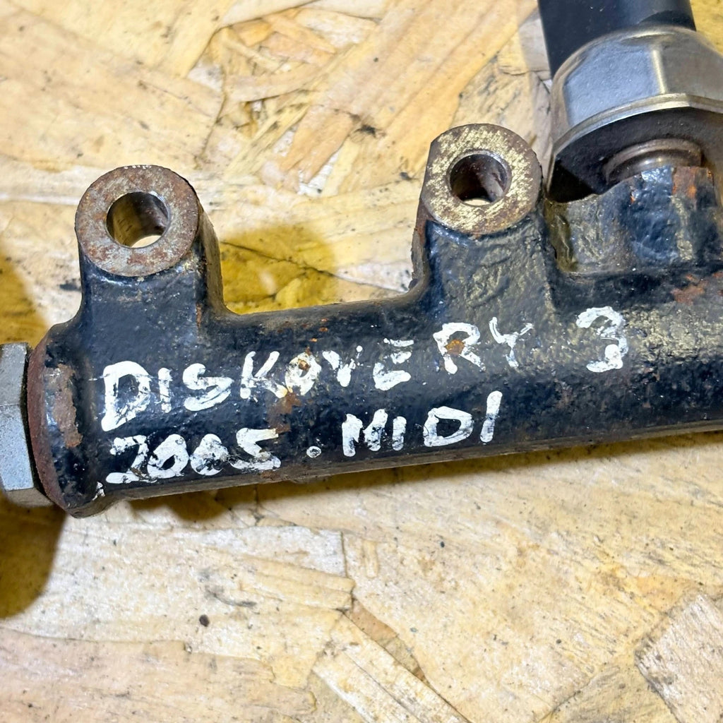 Discovery 3 Range Rover Sport 2.7 TDV6 LH Fuel Rail A2C20001297 2004-09