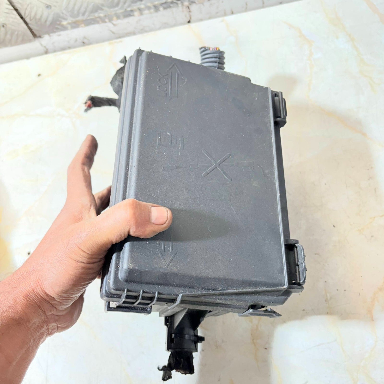 VAUXHALL CORSA D MK3 06-14 1.2 FUSE BOX