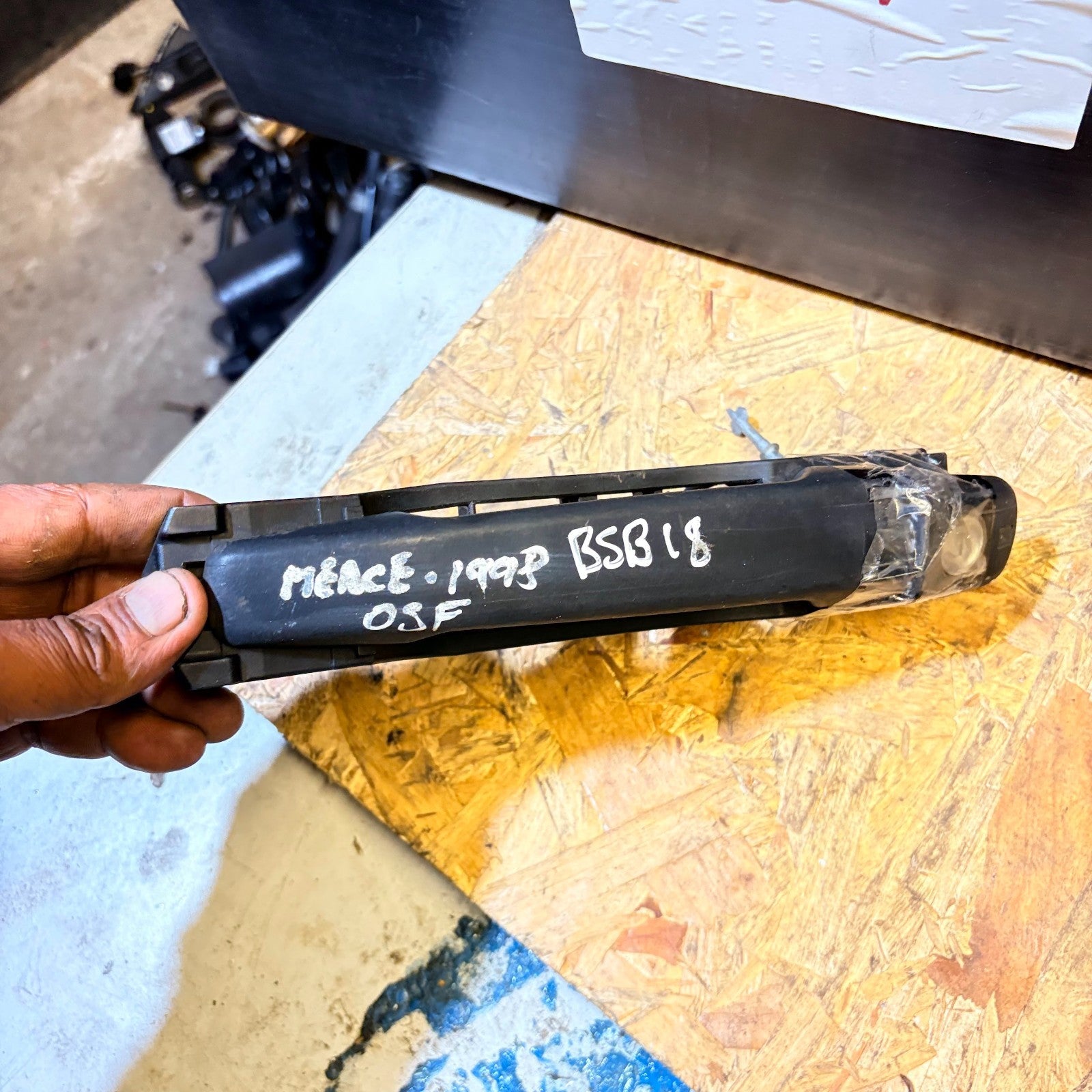 Door Handle Exterior, Front Right Side for Mercedes-Benz 1998
