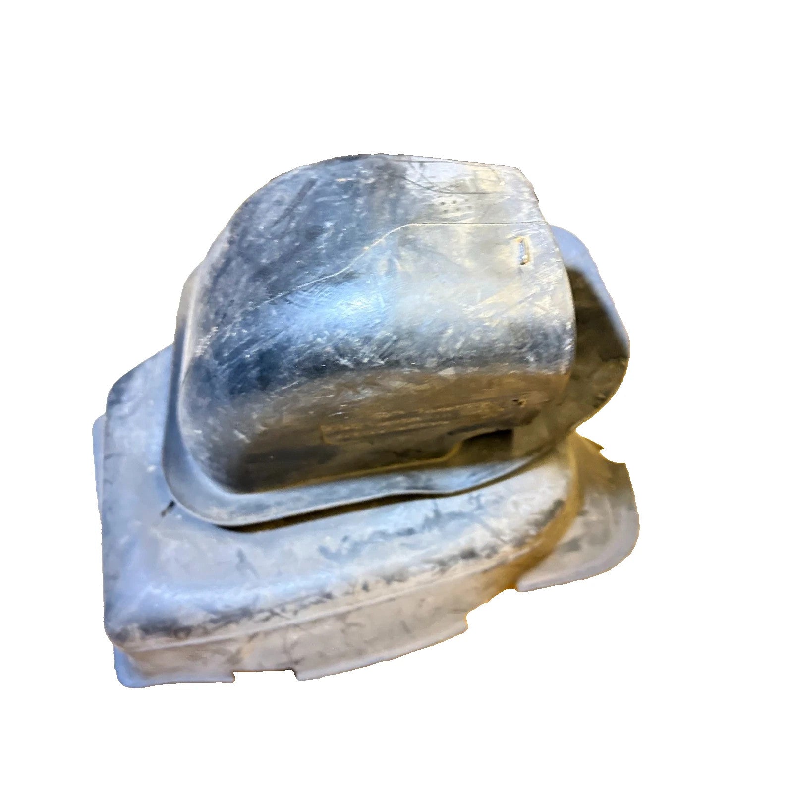 LAND ROVER DISCOVERY 3 L319 FRONT RIGHT INNER WING AIR INTAKE DUCT BOX 2004-2009