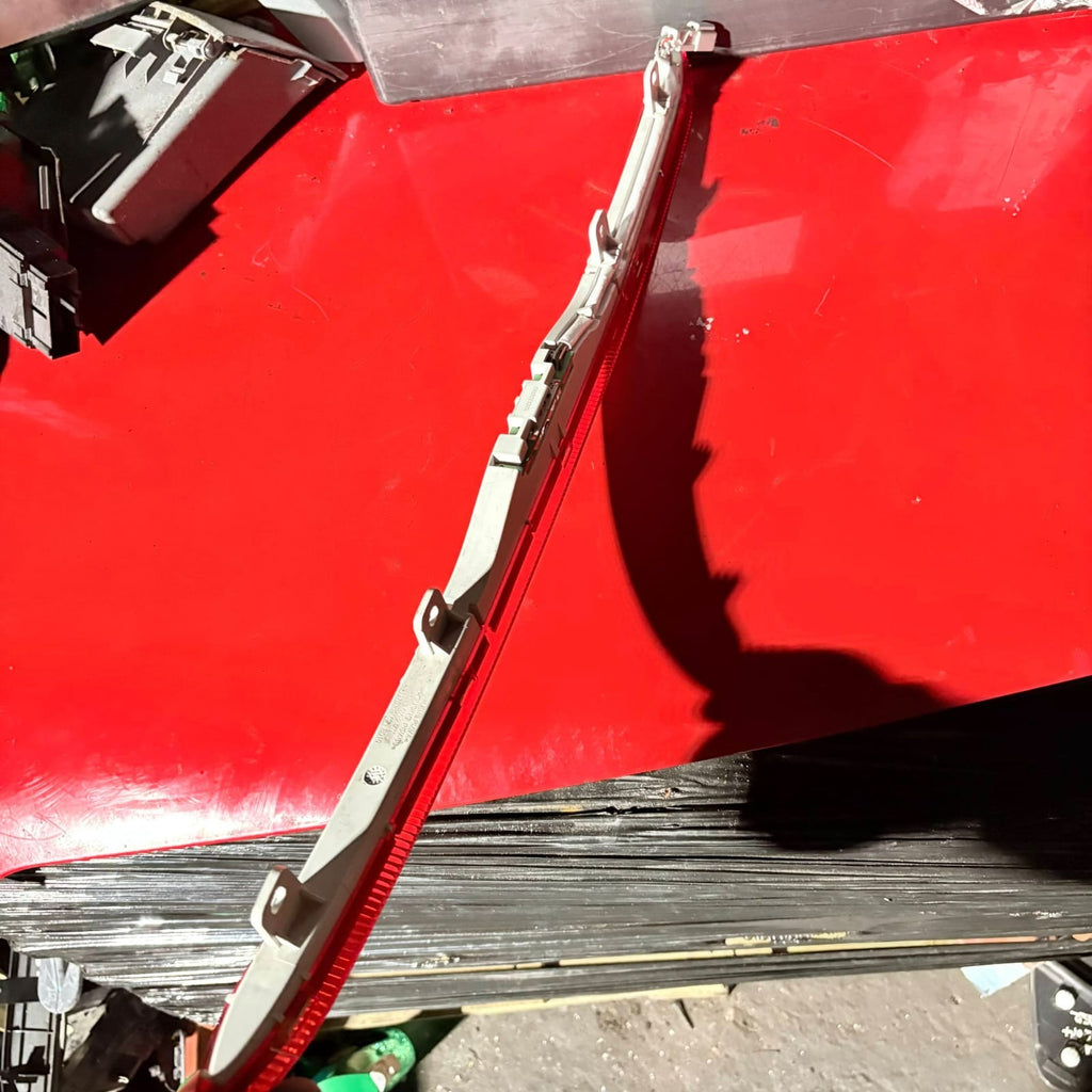 HONDA CIVIC MK8 REAR TOP THIRD BRAKE LIGHT 34270-SMG-E010