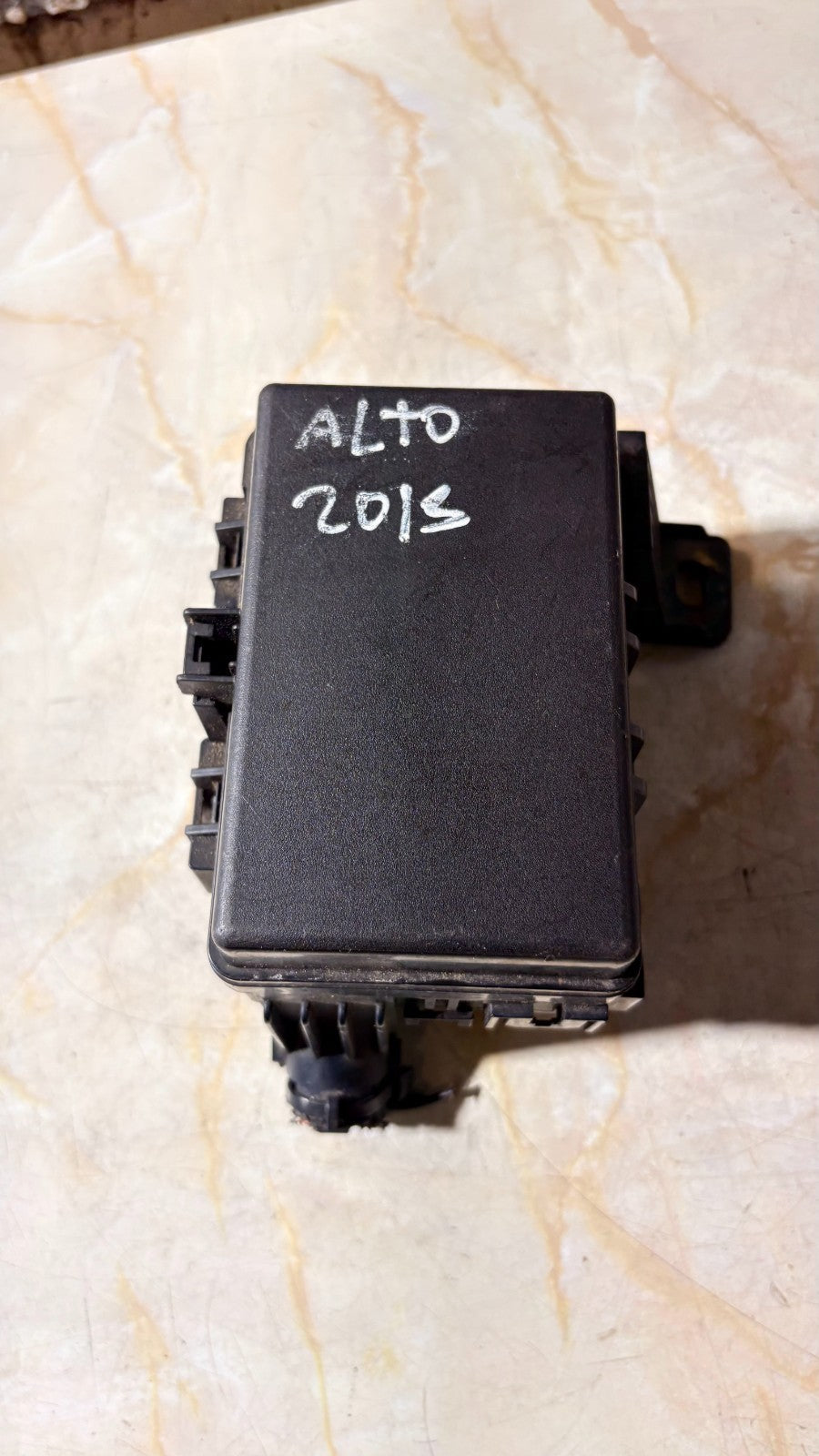 SUZUKI ALTO 2009-2014 FUSE BOX CONTROL MODULE