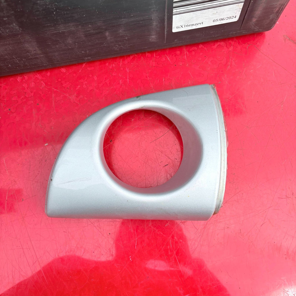MINI COOPER 2002 Air Vent Trim Passenger Side in Silver