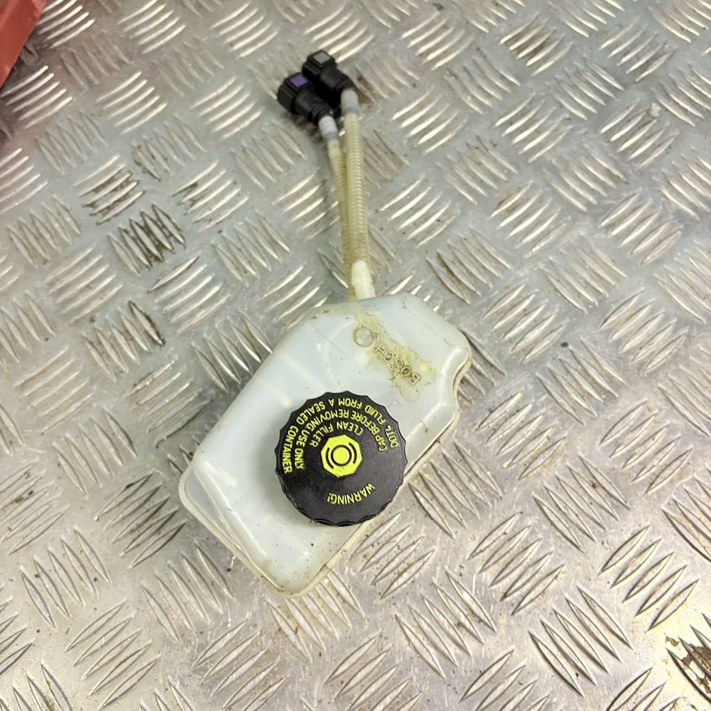 2007 VAUXHALL CORSA MK3 BRAKE FLUID BOTTLE TANK RESERVOIR 0204051244