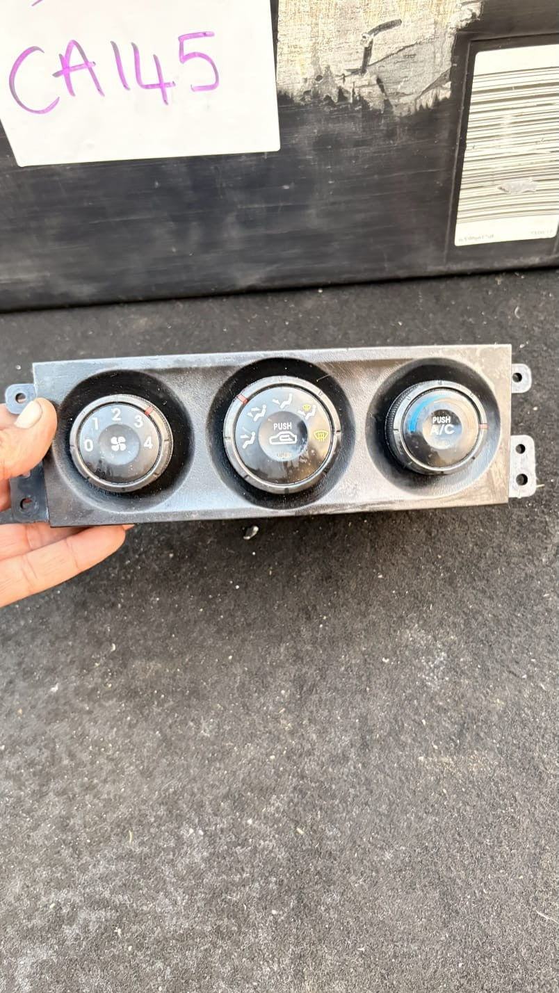 Kia Sorento Mk1 JC 2002-2006 Manual Heater AC Climate Panel 97250-3E500 RHD