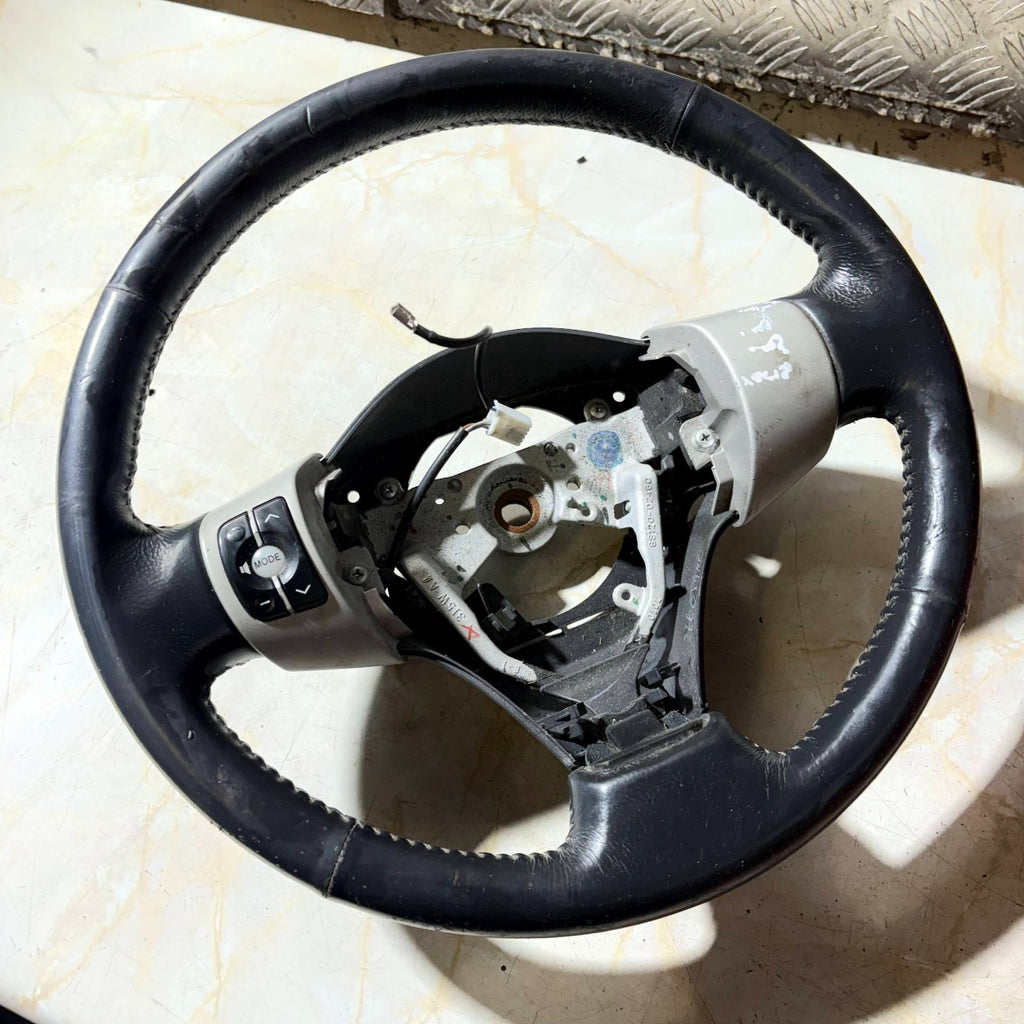 Toyota Yaris Mk2 XP90 2006-2011 Leather Steering Wheel Audio RHD GS120-02460