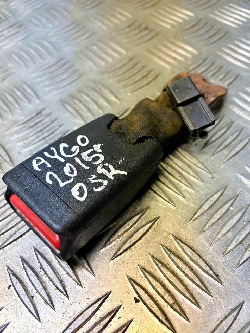Toyota Aygo Mk2 B40 2014-2018 Rear Seat Belt Buckle Passenger Side (Rear)