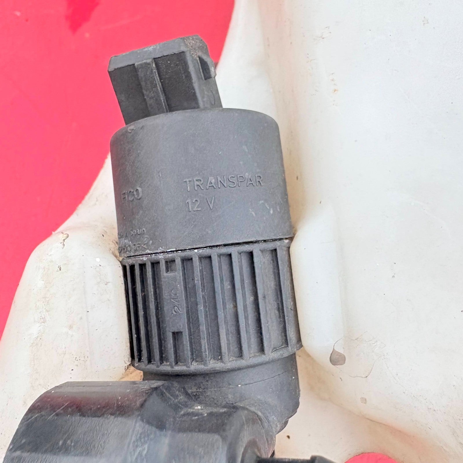 2001-2007 JAGUAR X TYPE WASHER BOTTLE BOTTOM END 4X43-17B613-AB