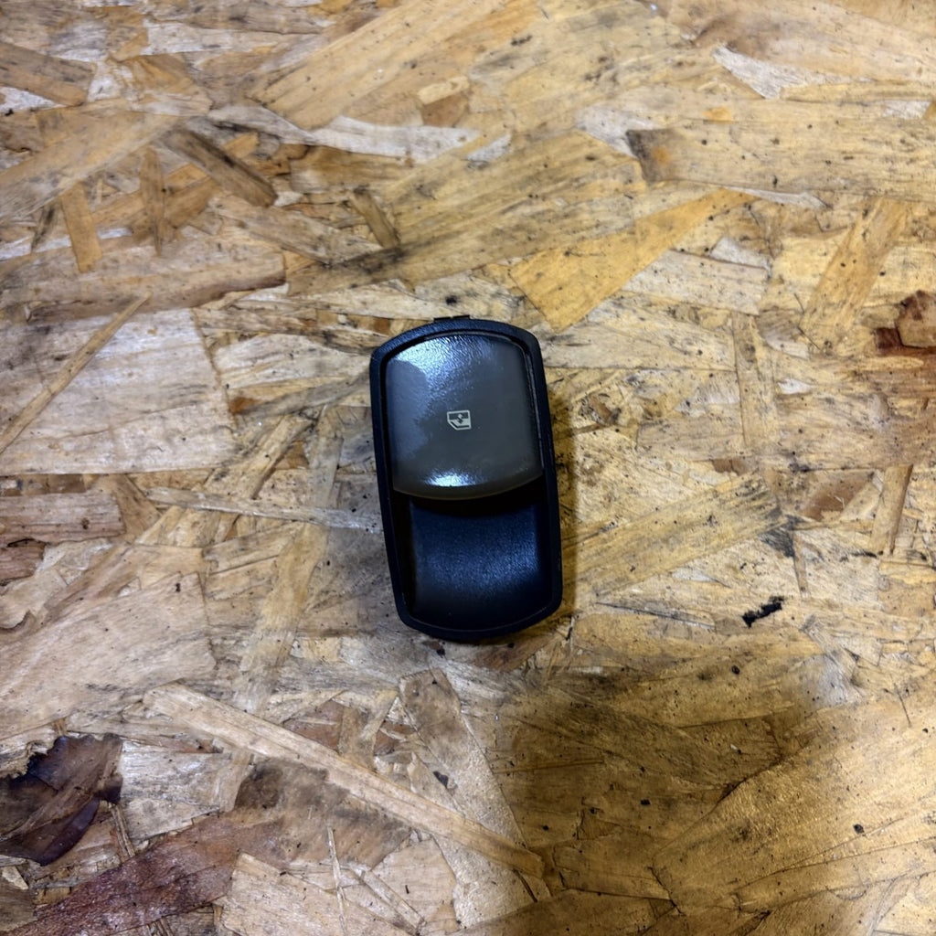 Vauxhall Corsa D 2006-2014 Passenger Electric Window Switch 13206806 RT 3DR 5DR