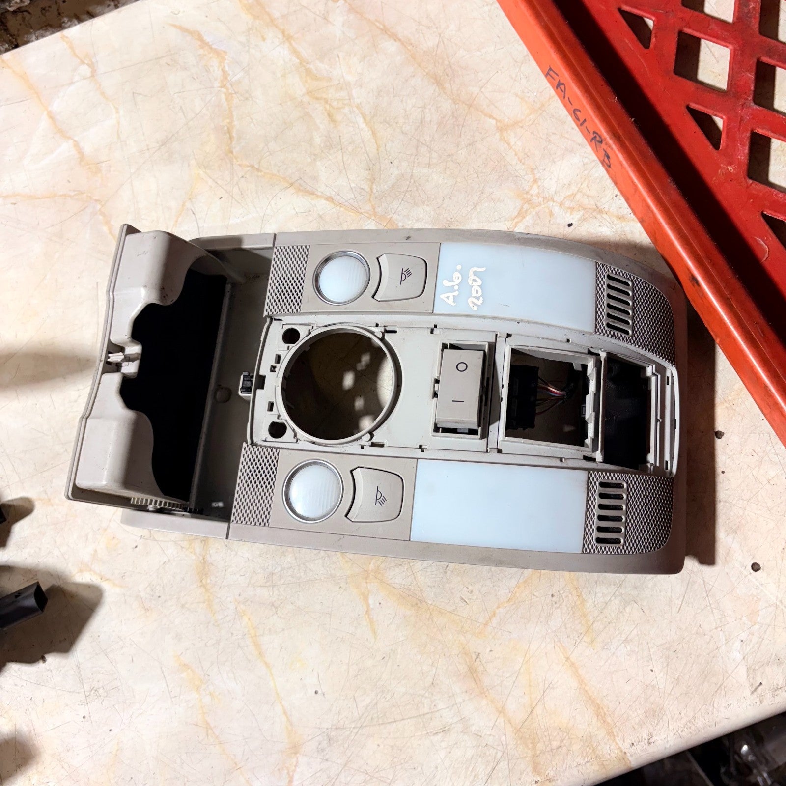 Audi A6 C6 Saloon 2004-2008 Overhead Console Map Light Mic 4F0947135BQ