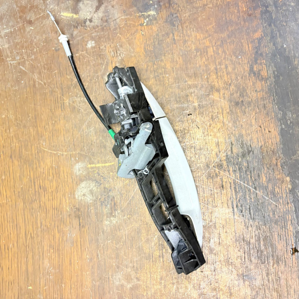8A61A224A36AM Driver Rear Outer Lever for FORD FIESTA (CNN) Trend 2015 9066446