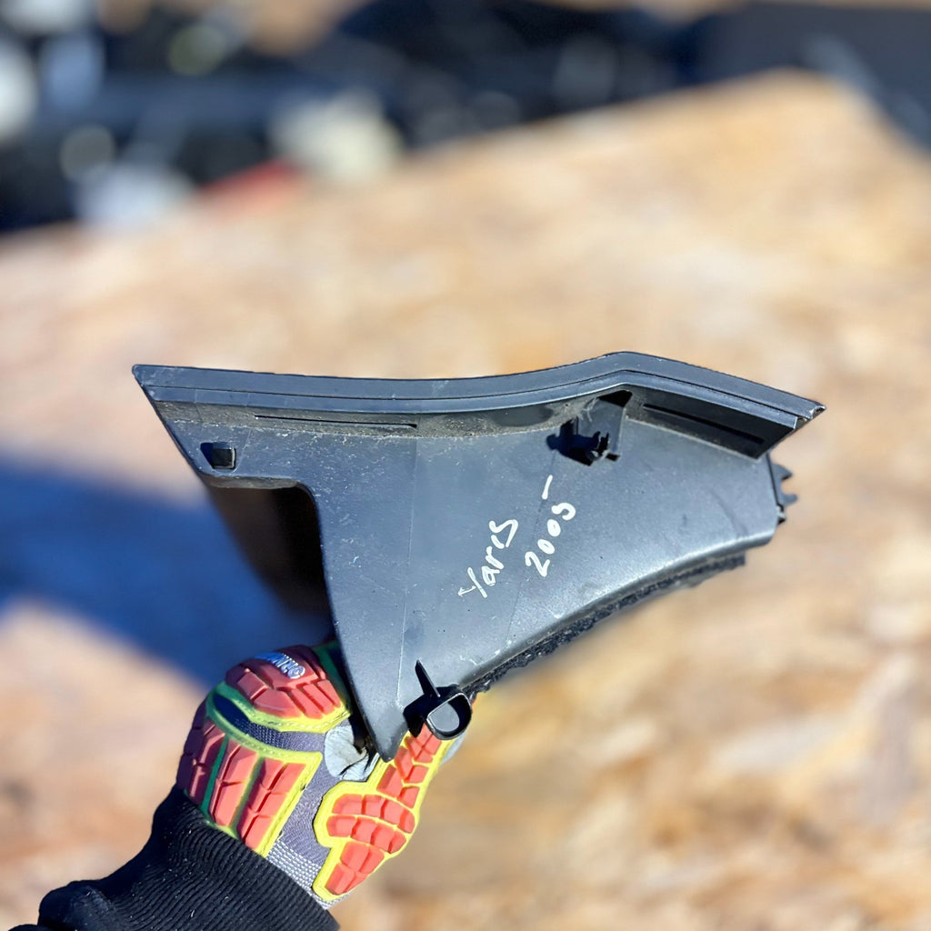 TOYOTA YARIS MK2 GLOVE COMPARTMENT BOX 2005-2011