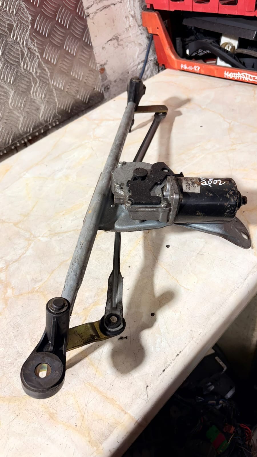 2002 BMW X5 E53 Front Windscreen Wiper Motor & Linkage 475196