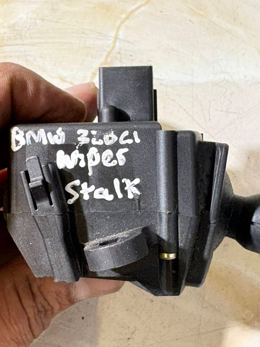 BMW 2003 WIPER STALK SWITCH 8363664M 01204000