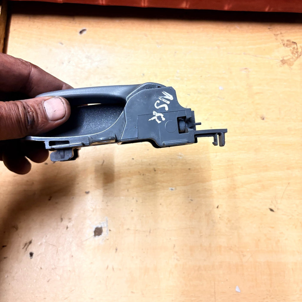 TOYOTA AYGO MK1 NSR LEFT REAR INTERIOR DOOR HANDLE ABS7930 2005-2014