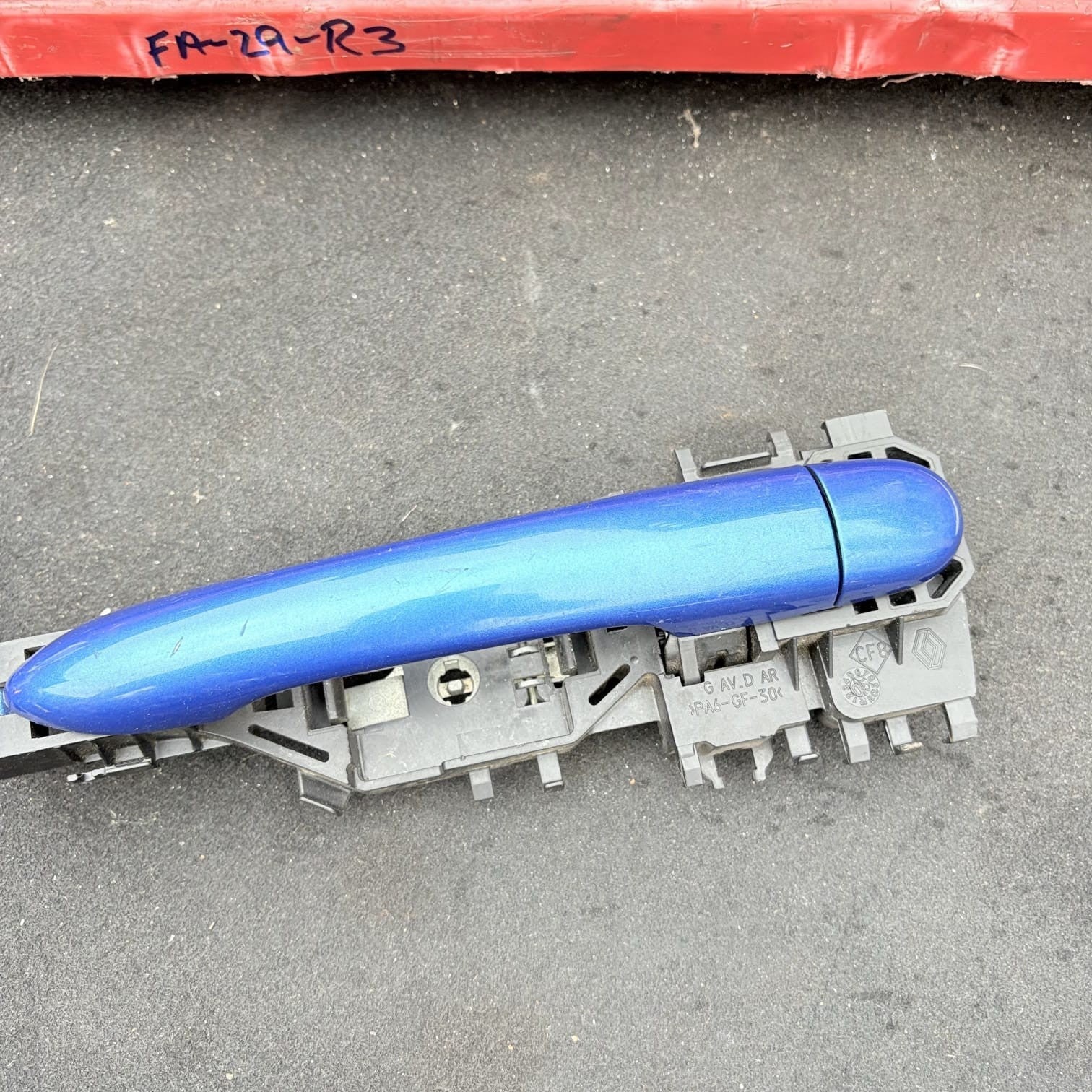 Renault Scenic MK2 2003-2009 OSR Rear Right Exterior Door Handle Blue 8200028463