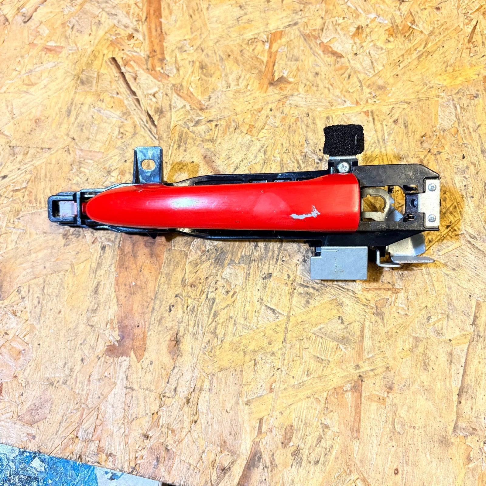 MAZDA 2 EXTERIOR DOOR HANDLE DRIVERS FRONT RIGHT SIDE 2007-2014