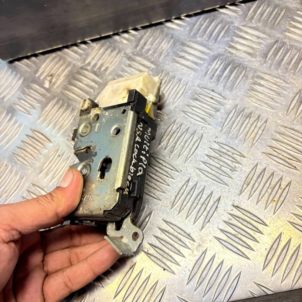 Fiat Multipla 2003 Rear door lock mechanism NSR