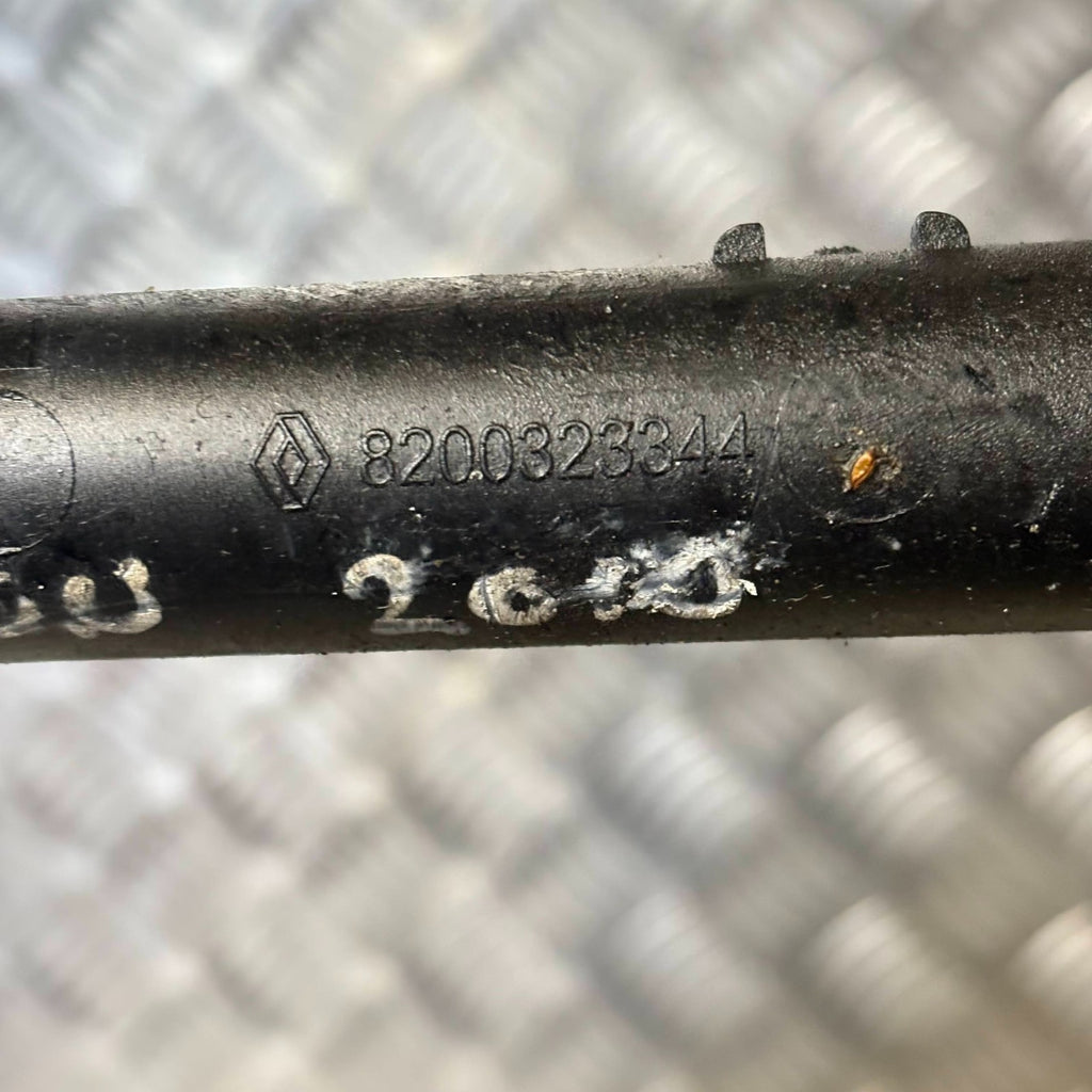 RENAULT 1.1 PETROL OIL FEED PIPE 8200323344