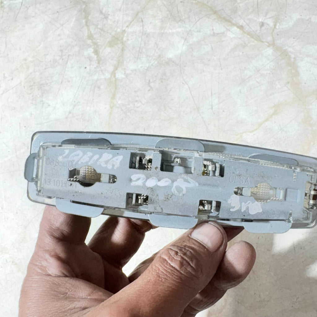 Vauxhall Zafira B A05 Rear Interior Roof Light 0885600 2008-2014 1.7 CDTi