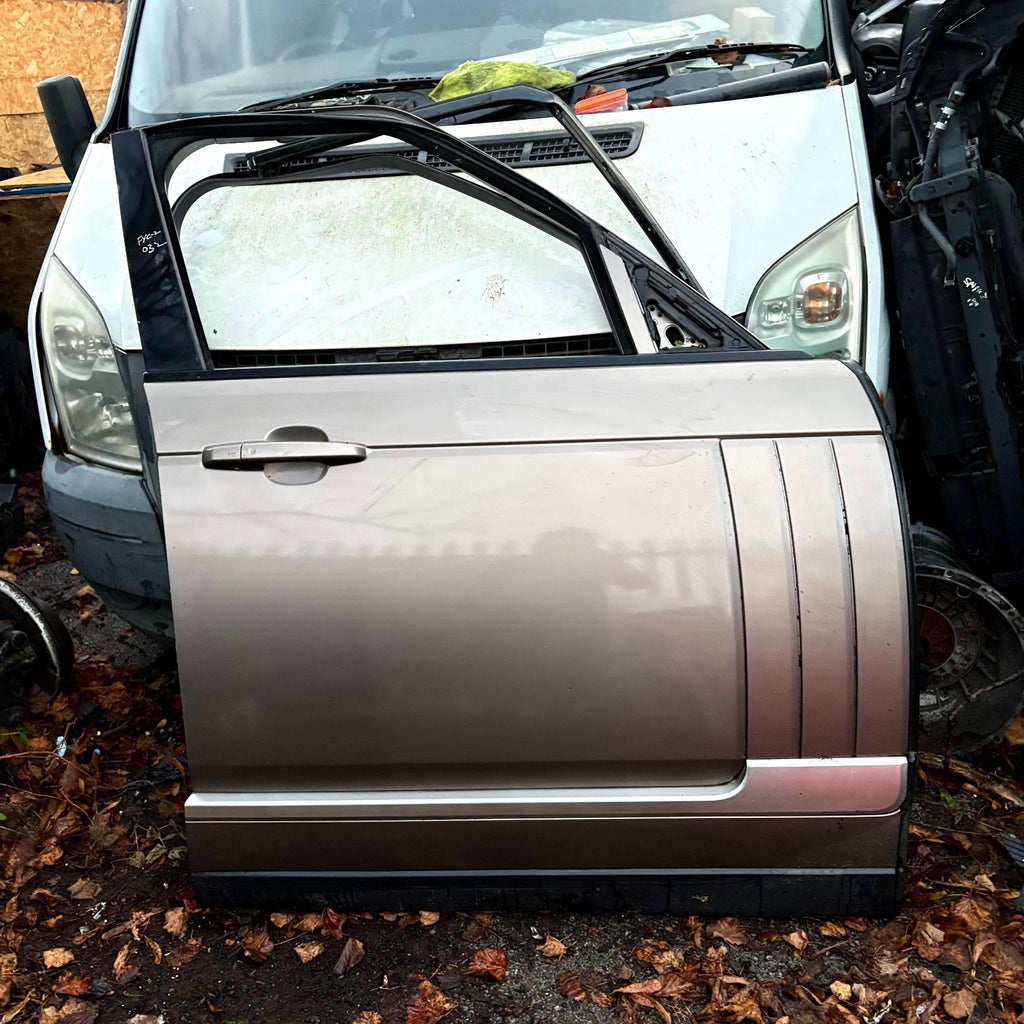 RANGE ROVER L405 2013-17 FRONT RIGHT OSF COMPLETE DOOR  FREE POST