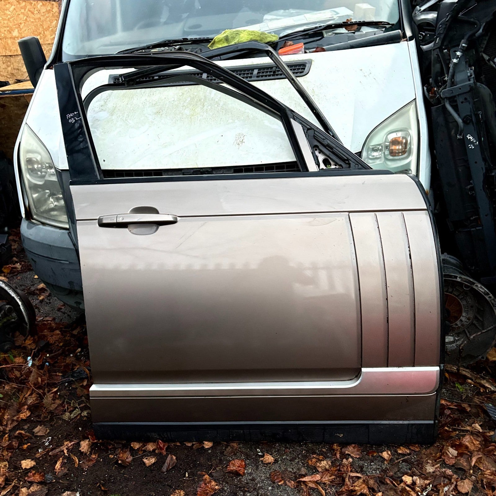 RANGE ROVER L405 2013-17 FRONT RIGHT OSF COMPLETE DOOR  FREE POST