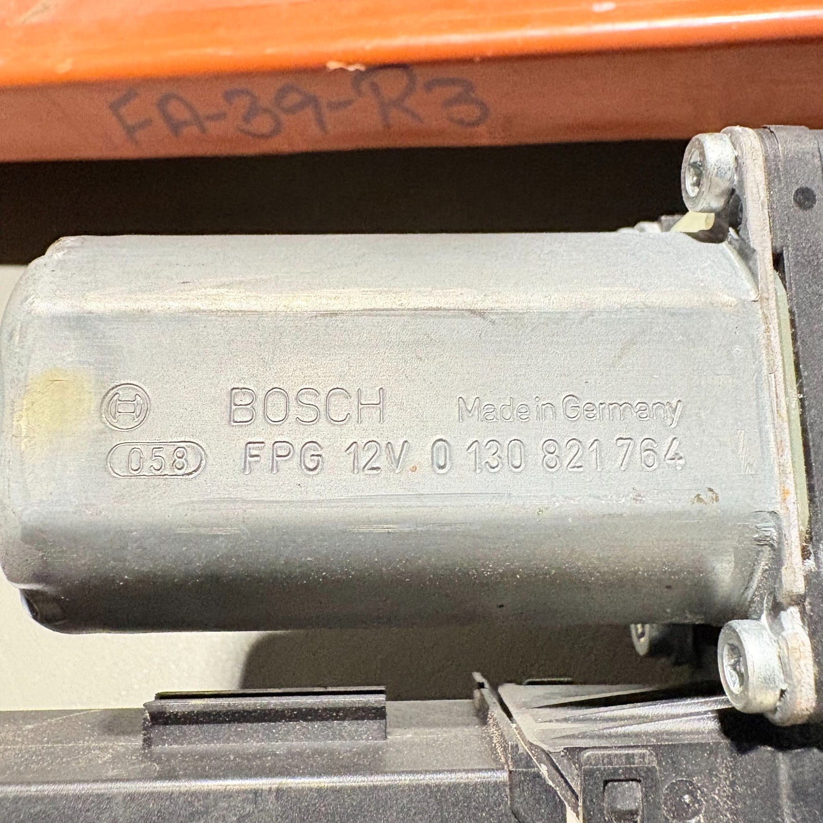 102 238-xxx Window Motor Rear Right Driver Side for Porsche 2004
