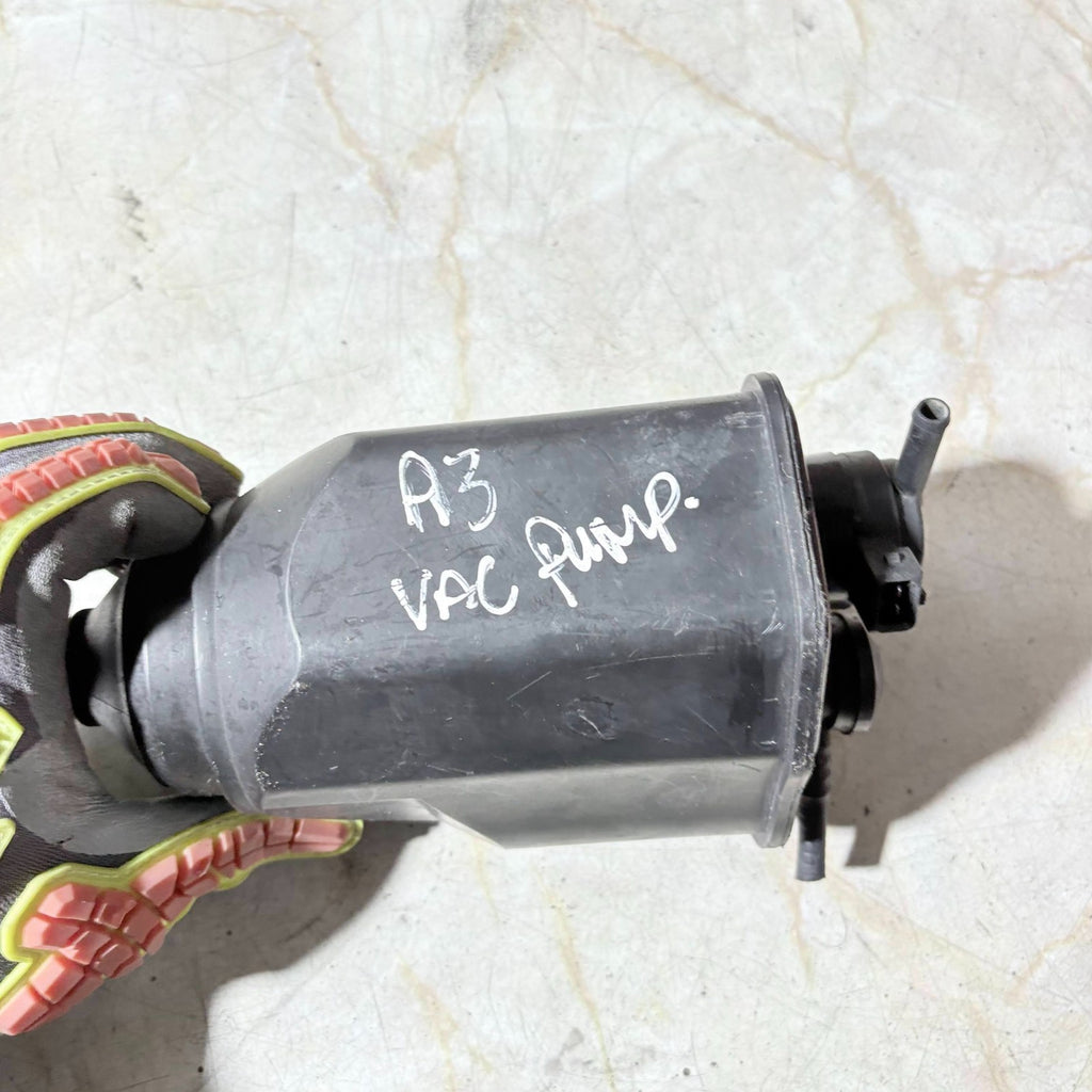 1J0201801 Activated Carbon Filter GM Tank/Vaccum Pump For Audi A3