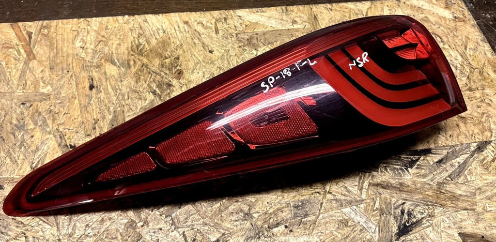 KIA SPORTAGE TAIL LIGHT REAR OUTER PASSENGER SIDE QL MK4 2017-2023 92401F11