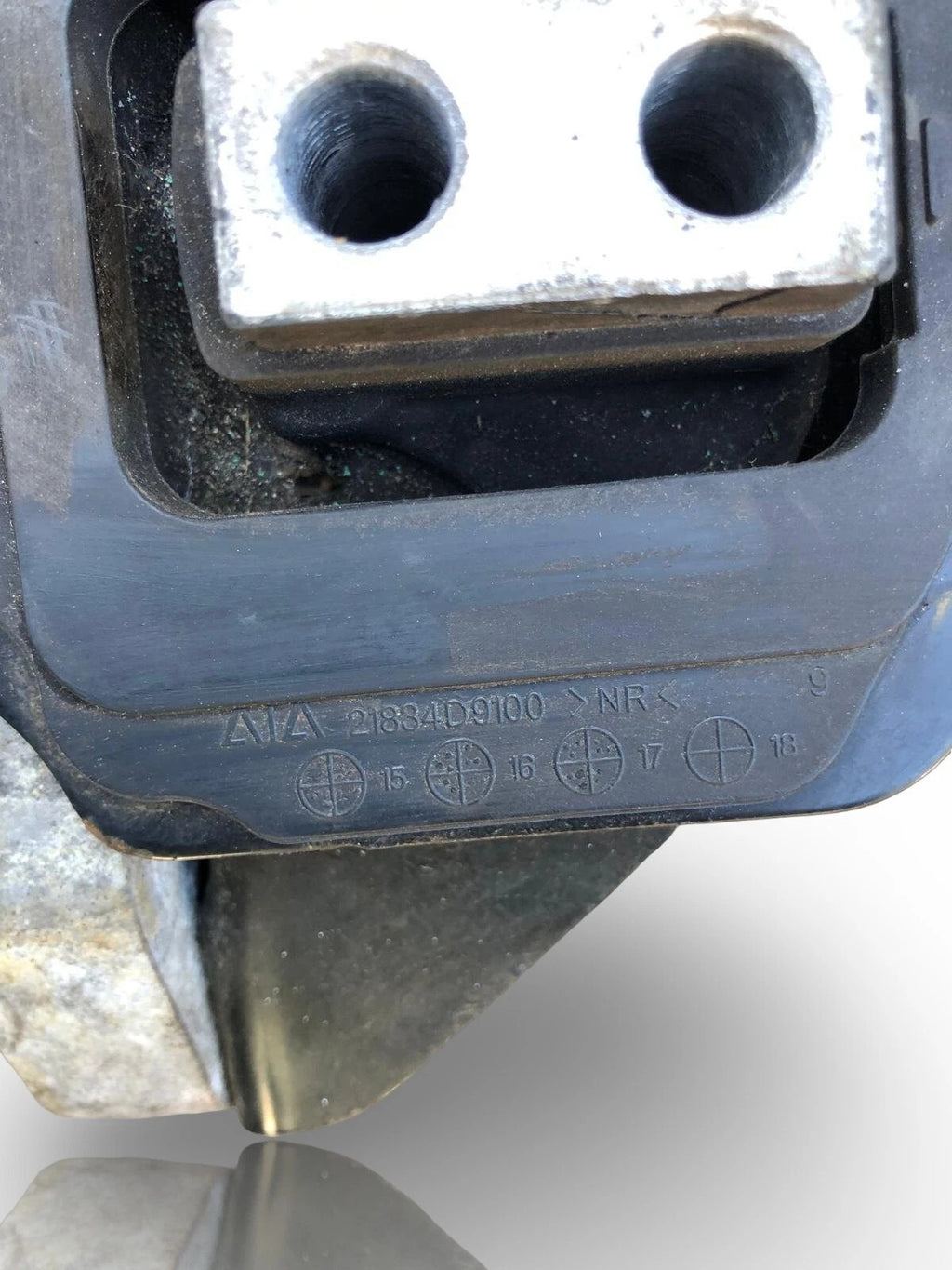 KIA SPORTAGE MK4 QL ENGINE MOUNT 1.7 DIESEL 21834D9100 2016