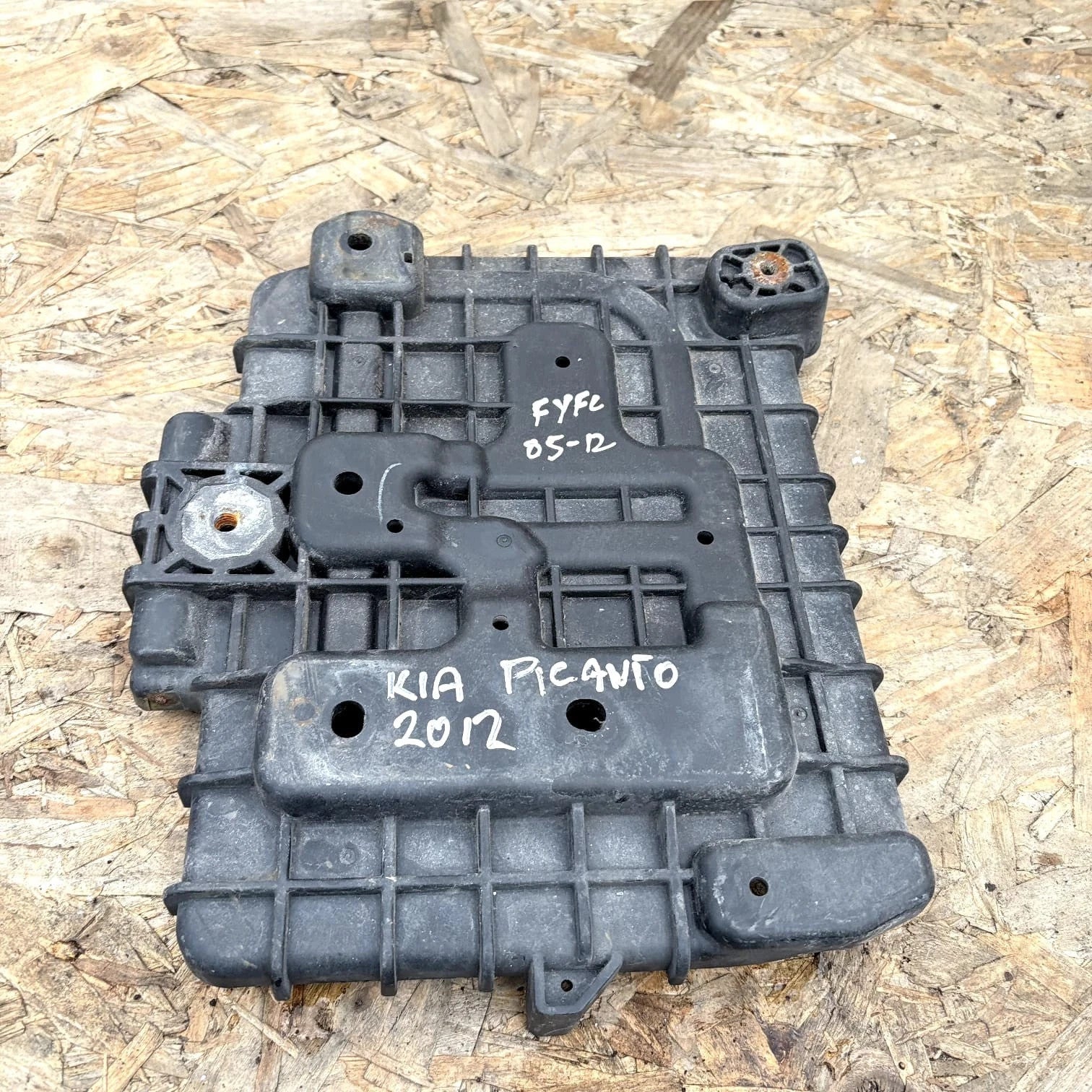 KIA PICANTO MK2 BATTERY TRAY 37150-1Y000 HOLDER PLATE PETROL G3LA 2012