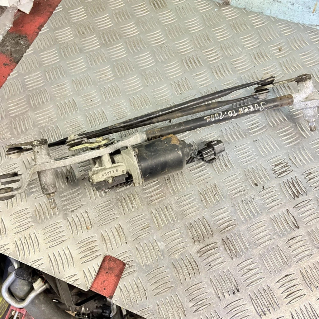 98100-3E900 Kia Sorento MK1 02-09 Front Windscreen Wiper Motor & Linkage Mech