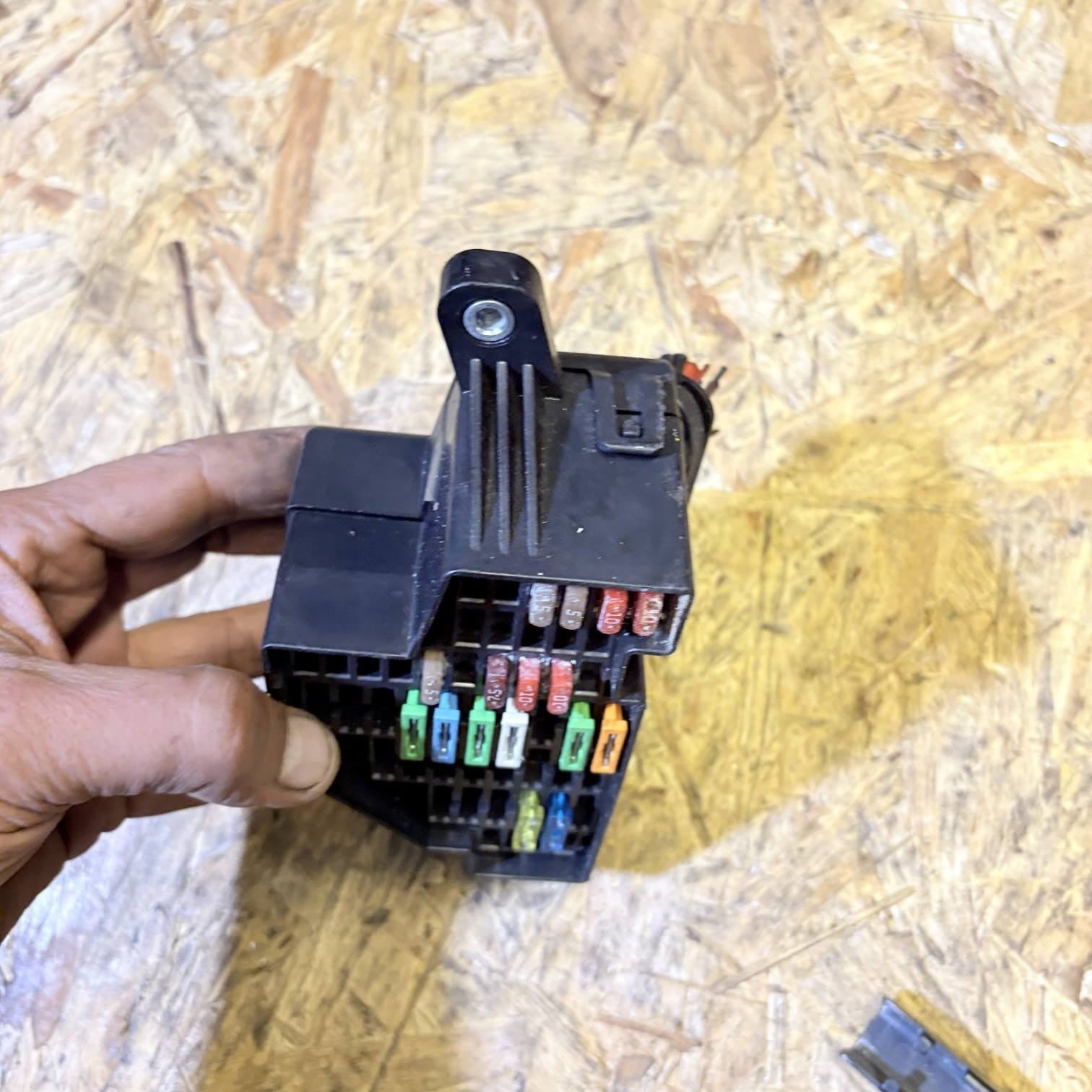 SEAT LEON FR 2005-2012 FUSE BOX