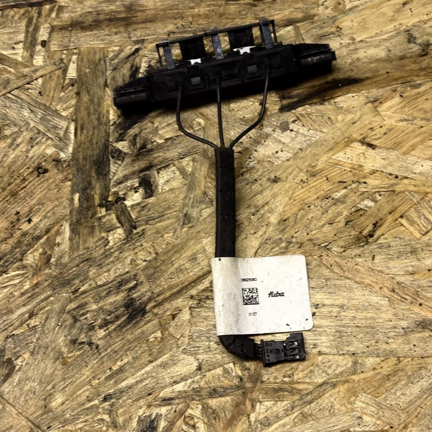 Antenna Amplifier Mercedes-Benz C-Class 204 (W/S/C), A2048270248