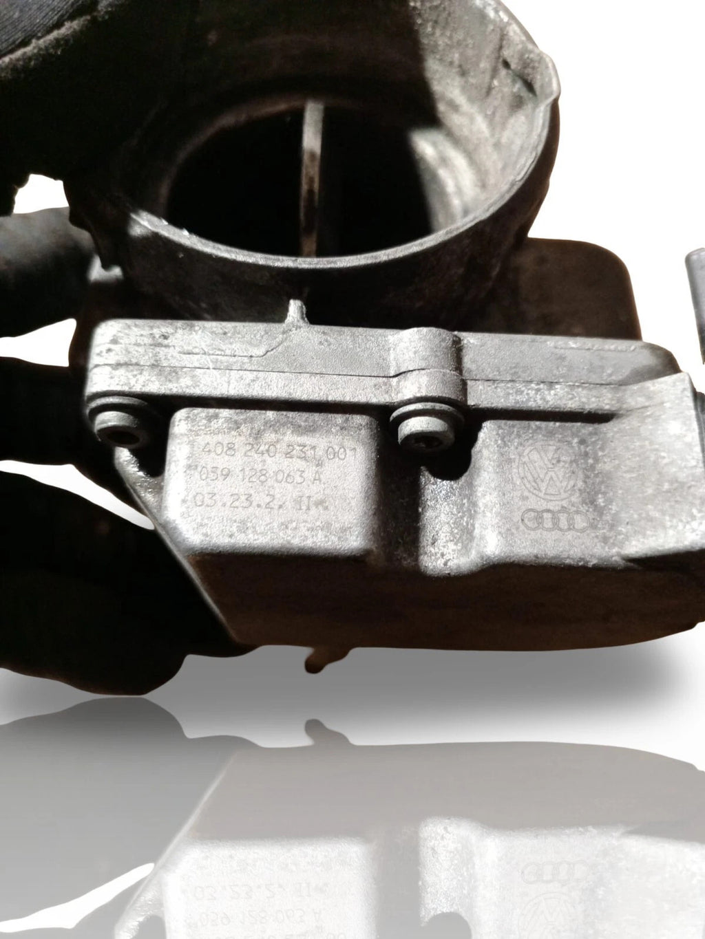 Audi A4 Cabriolet 8H B6 2.0 2.5 TDi Throttle Body 059128063A