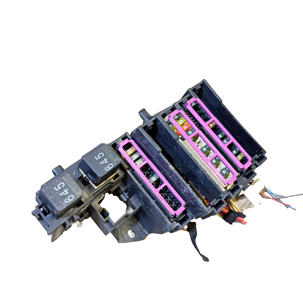 AUDI A4 B9 8W 2015-2019 REAR BOOT FUSE RELAY BOX BOARD CARRIER CUT WIRE