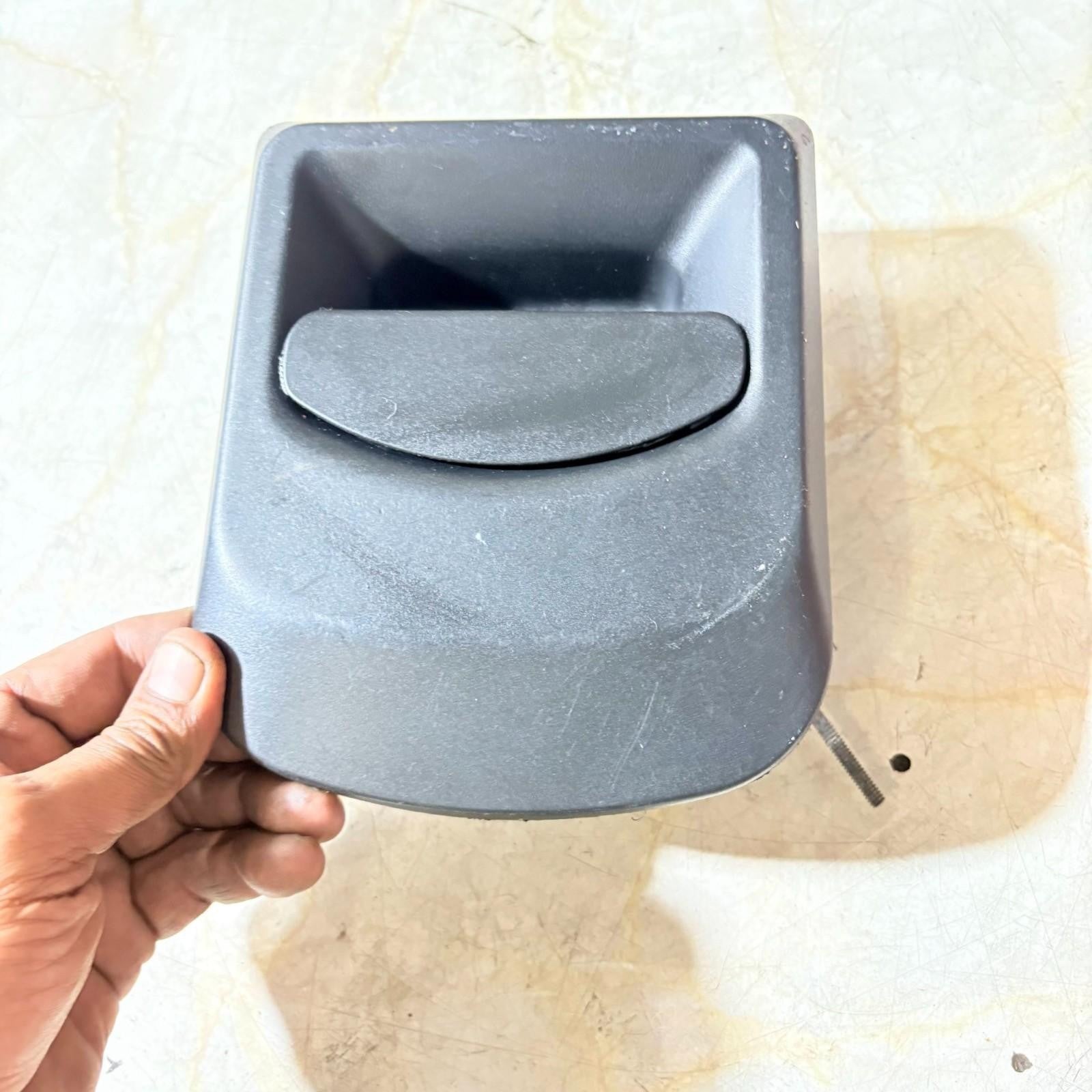 IVECO DAILY E5 2011-2014 DOOR HANDLE EXTERIOR (FRONT PASSENGER SIDE)
