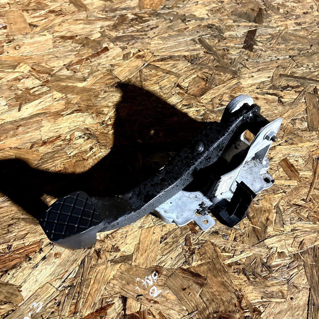 AUDI VW Golf Mk6 Brake Pedal Assembly 1K2 723 057 AN / 1K2 721 117 G 2011