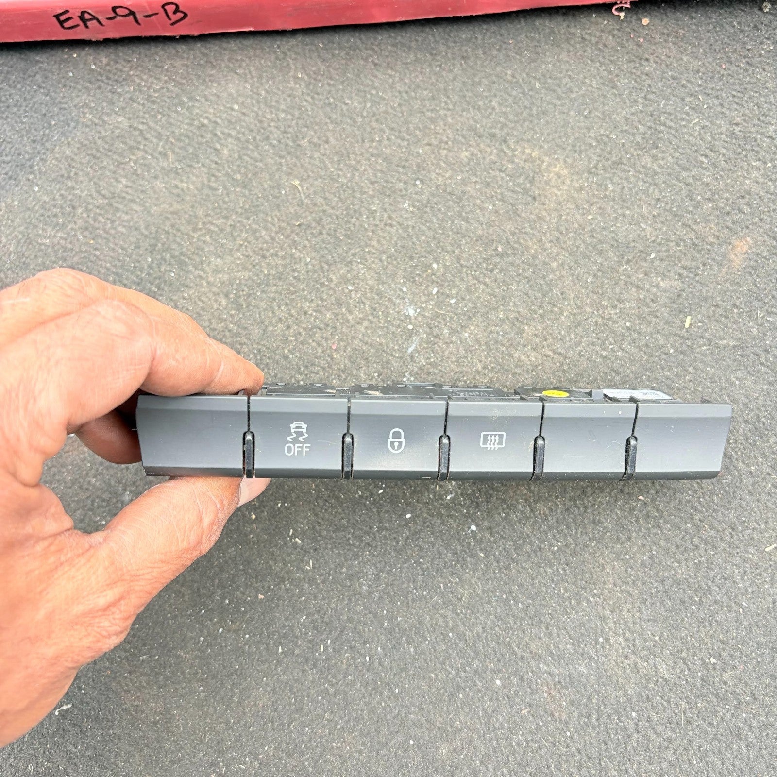 SKODA RAPID 2012-2018 MULTI FUNCTION ESP DOOR LOCK SWITCH PANEL 10207305