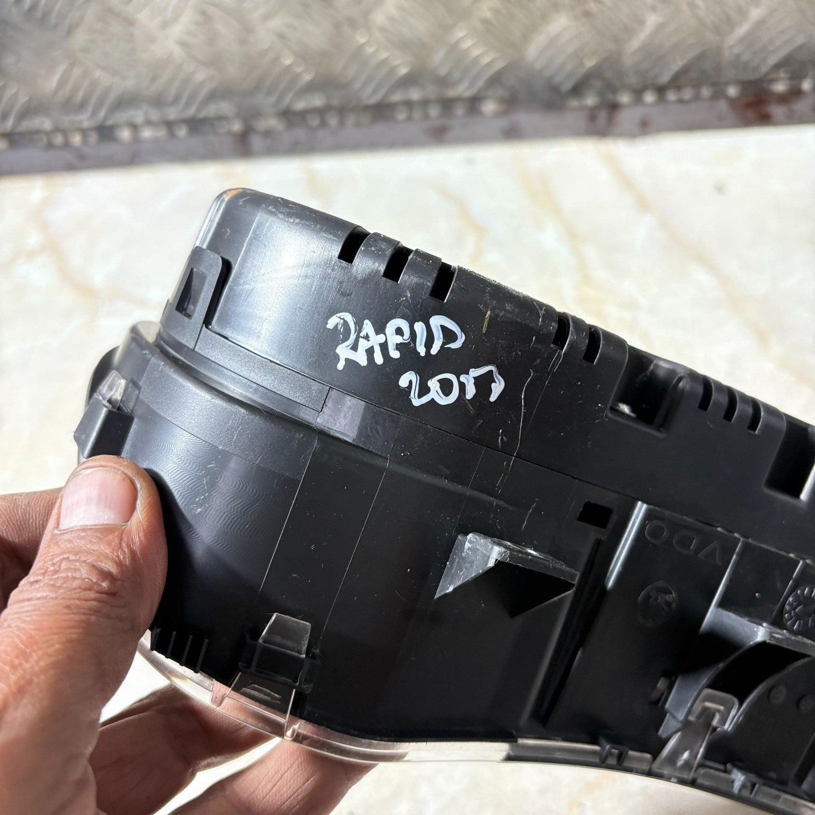 SKODA RAPID NH 12-19 MPH SPEEDOMETER INSTRUMENT CLUSTER A2C53357612AF 5JA920940A