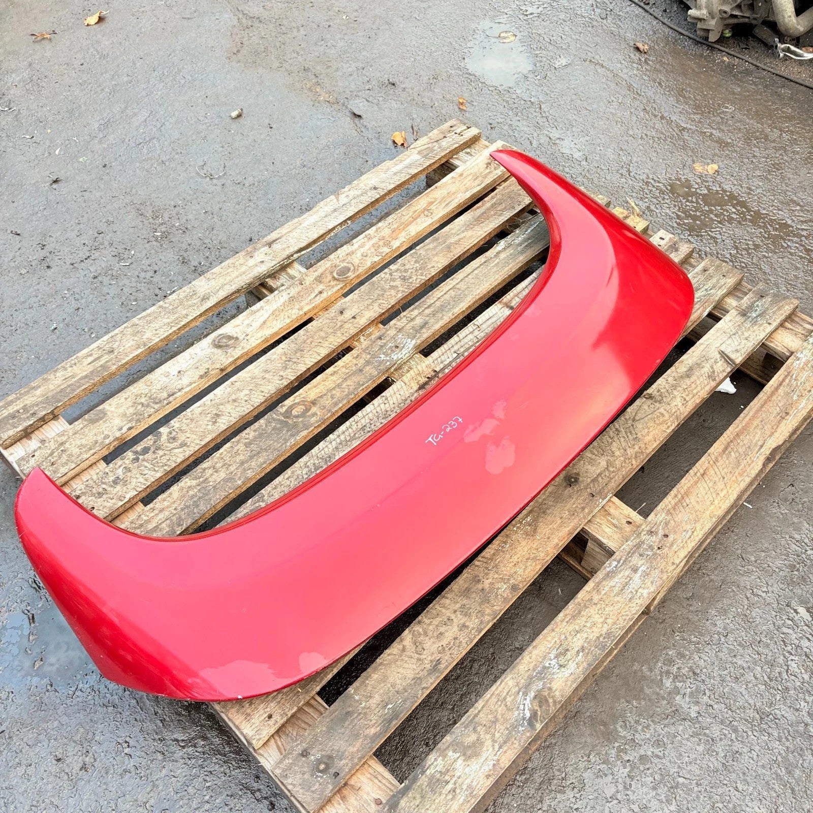 MITSUBISHI LANCER MK5 2007-2012 REAR BOOT SPOILER WING RED 6515A120