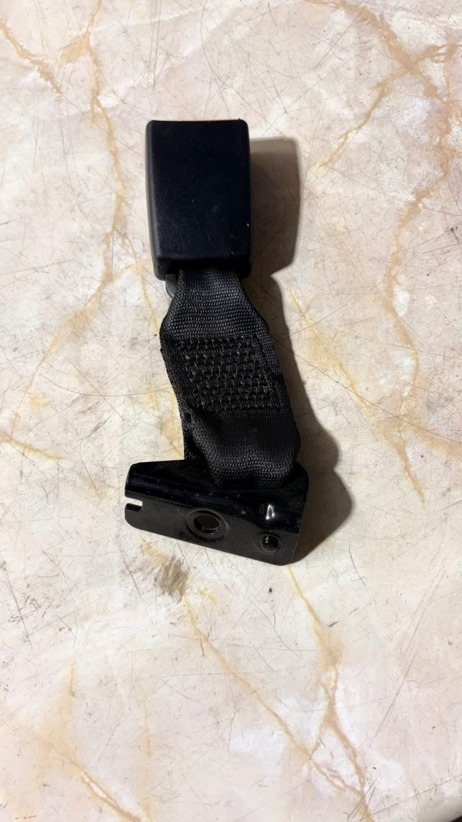 Fiat 500 Abarth Rear seat belt buckle 34045524 LIQ4527