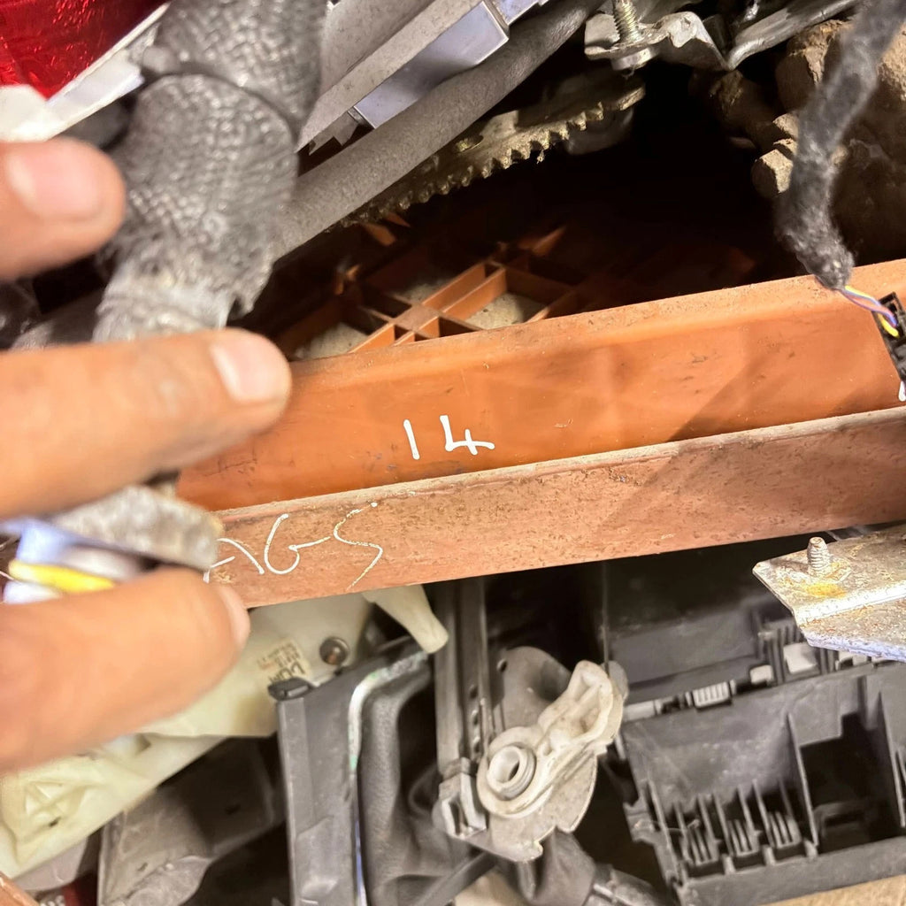 EGR Pipe Lower Range Rover Sport Discovery 3 2005