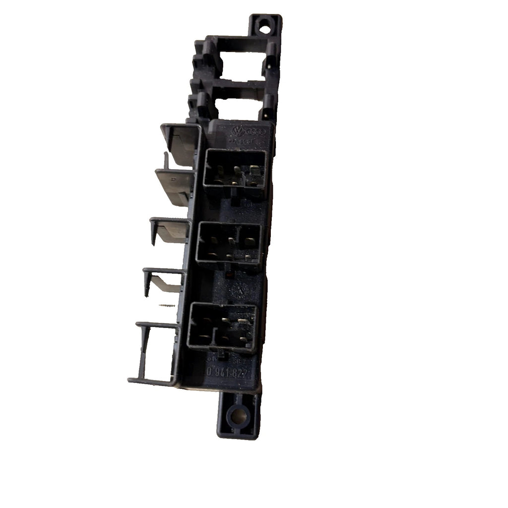 VW Audi Seat Skoda 1996-2006 Dash Fuse Box Relay Holder 8L0941822