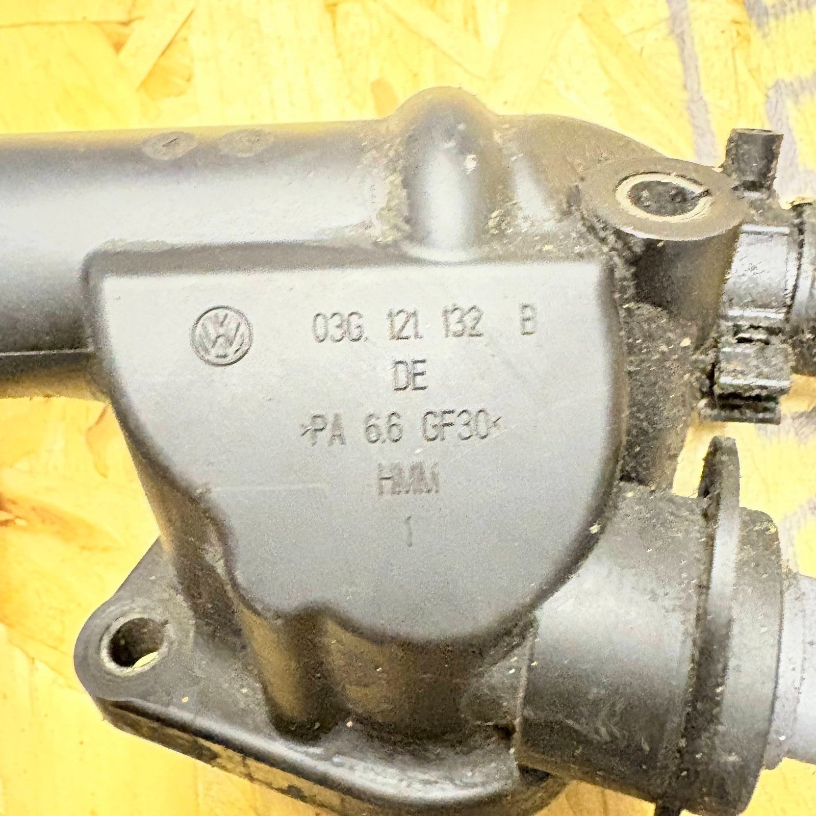 03G121132B Coolant Flange Water Housing VW Touran 1T 2003-2010 1.9 TDI