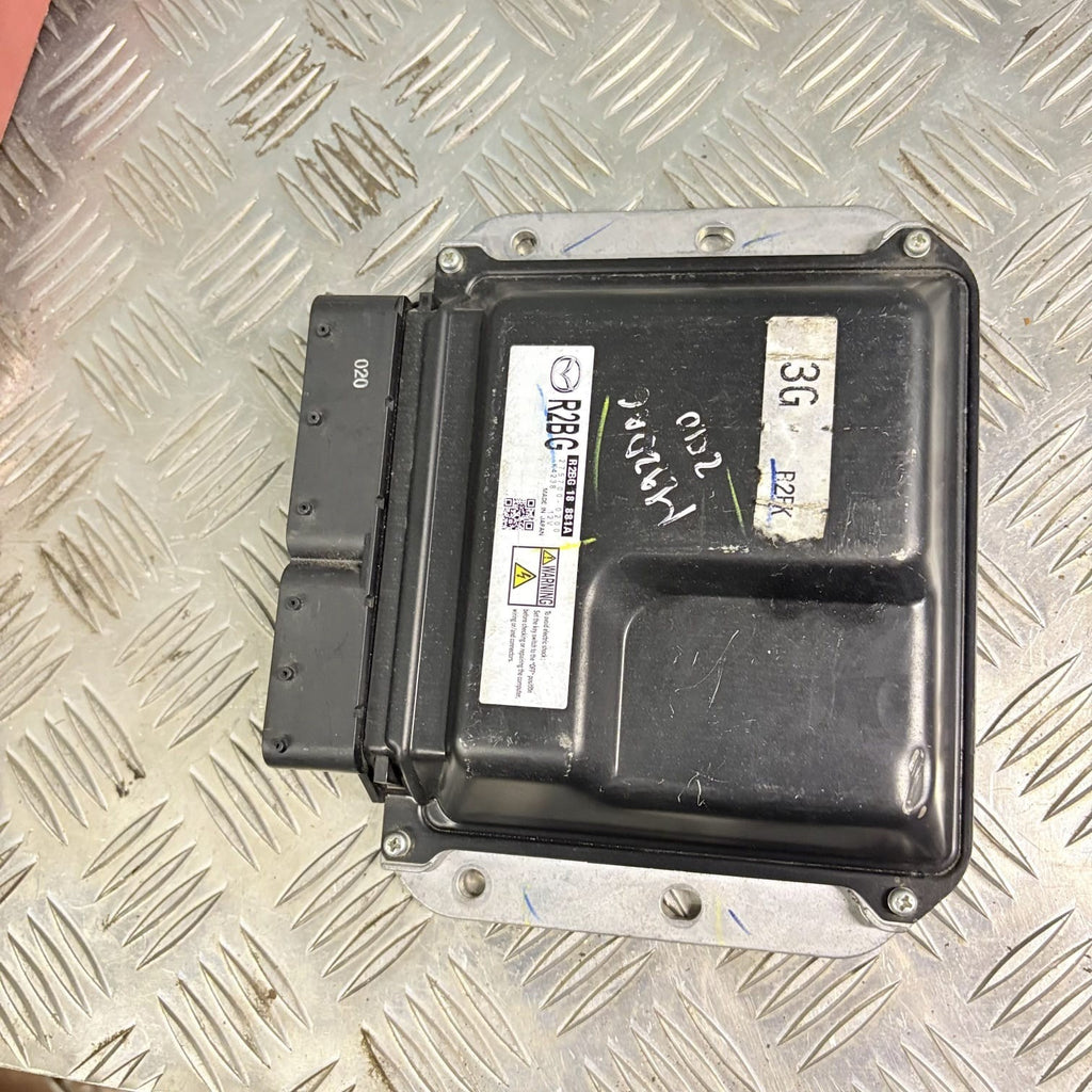 Mazda 6 Engine Control Unit ECU 2.2D Diesel 2010 GH2 Facelift R2BG18881A