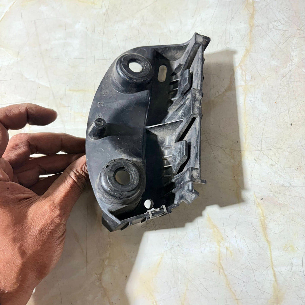 BMW 320D 2011 Rear Bumper mounts (BUMPER BRACKET) 7118194