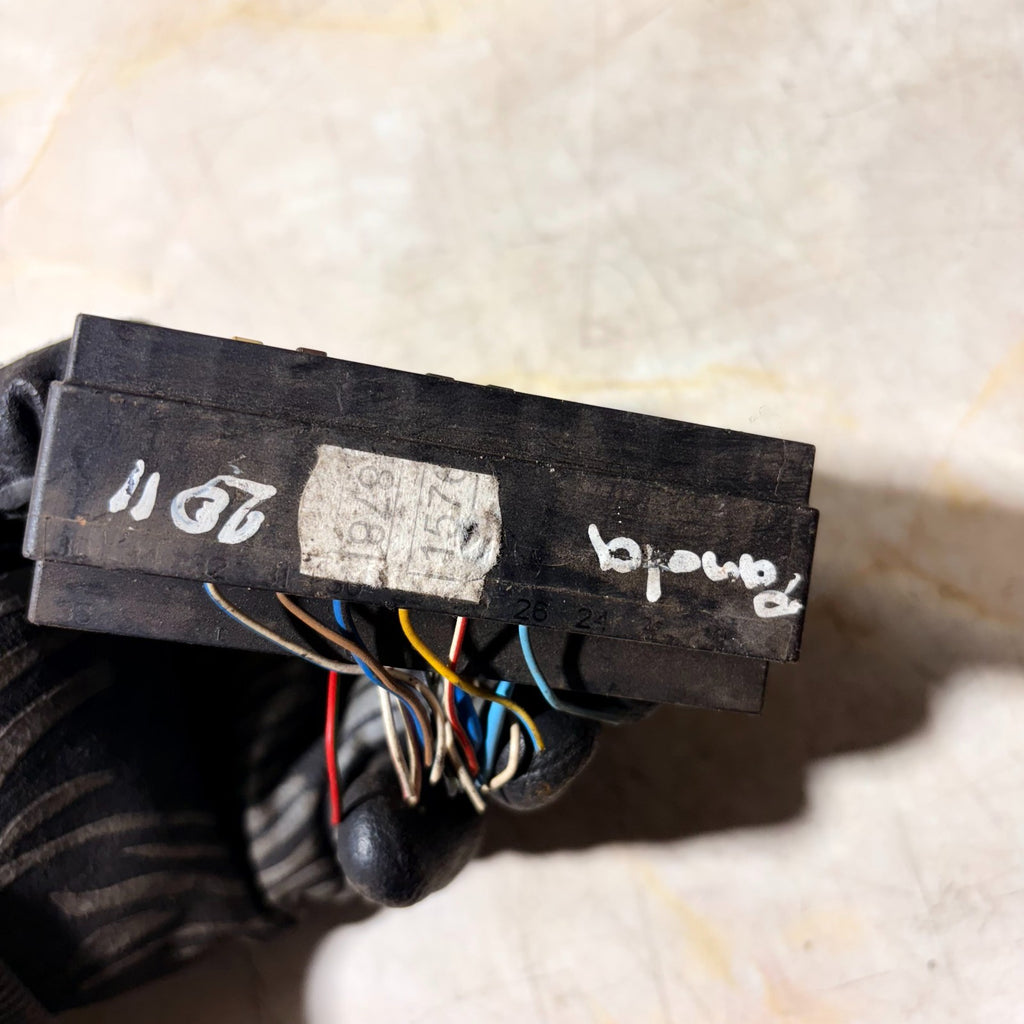 Fiat panda DIAGNOSTIC PLUG WITH WIRE; FUSE HOLDER 2008-2017