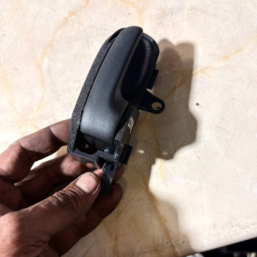 Toyota Aygo MK1 5DR 2012-2014 OSR Right Rear Interior Door Handle 69205-0D060