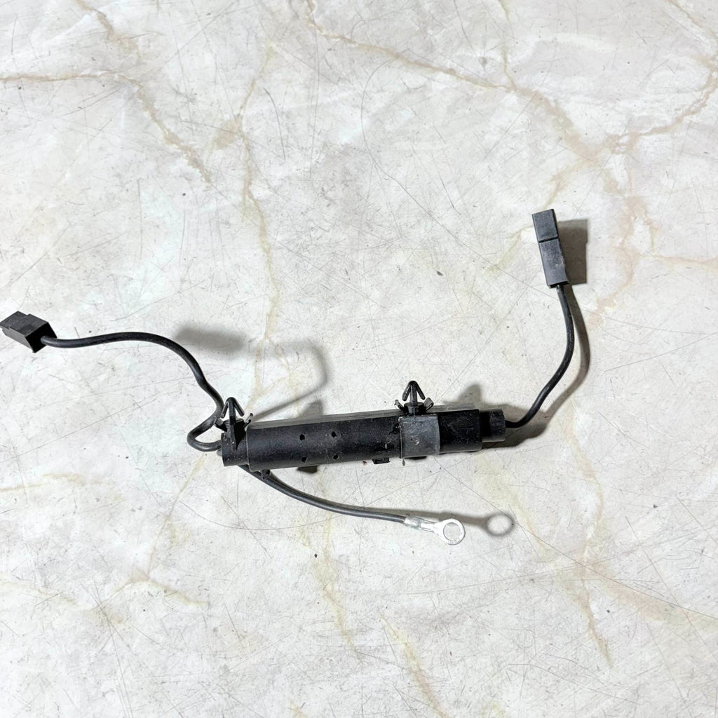 MERCEDES CLK A208 C208 W208 AMPLIFIER ANTENNA BLOCKING CIRCUIT A2028202389